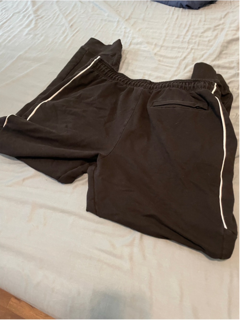 Women's Reebok Joggers Size L Black White Logo Sweatpants - Picture 4 of 4